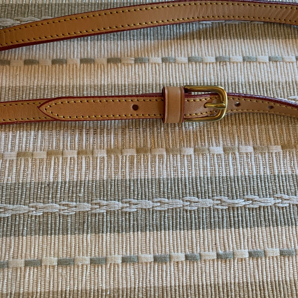 โ๏ธGUC Dooney & Bourke Signature top handle shoulder bag w/leather trim - Picture 13 of 15